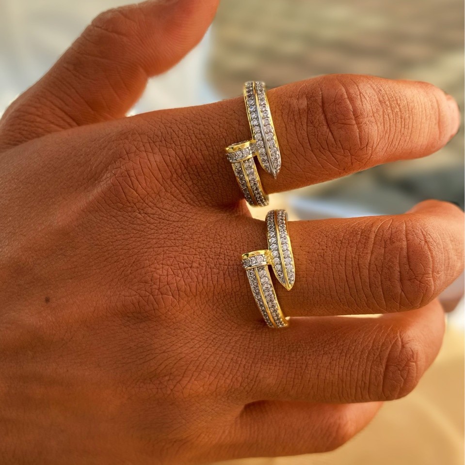 European and American cross-border simple and high-end nail bracelet, women's niche design sense, temperament, ins style, light luxury and versatile accessory details Picture