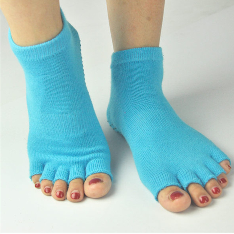 Wholesale pure cotton open-toe yoga five-toed socks, anti-slip men's and women's five-toed socks, all-cotton short tube half finger for export details Picture
