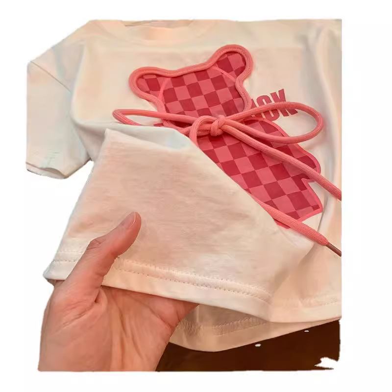 The 2025 Summer Korean cartoon print T-shirt, flared pants and baby's stylish two-piece set is trendy Item Picture