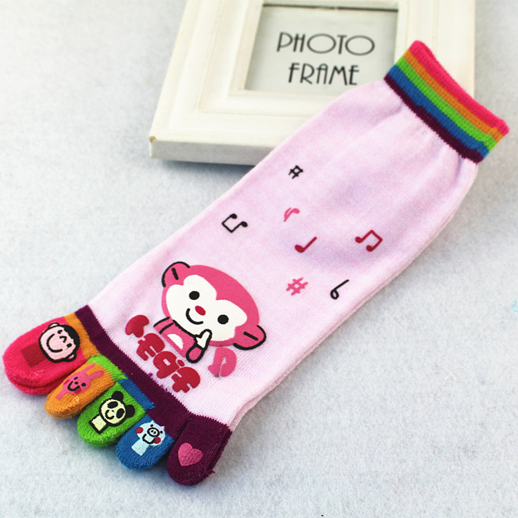 Autumn and winter gel toe-splitting socks, cute cartoon pattern five-toe socks, comfortable and breathable socks available in six colors for wholesale Specification image