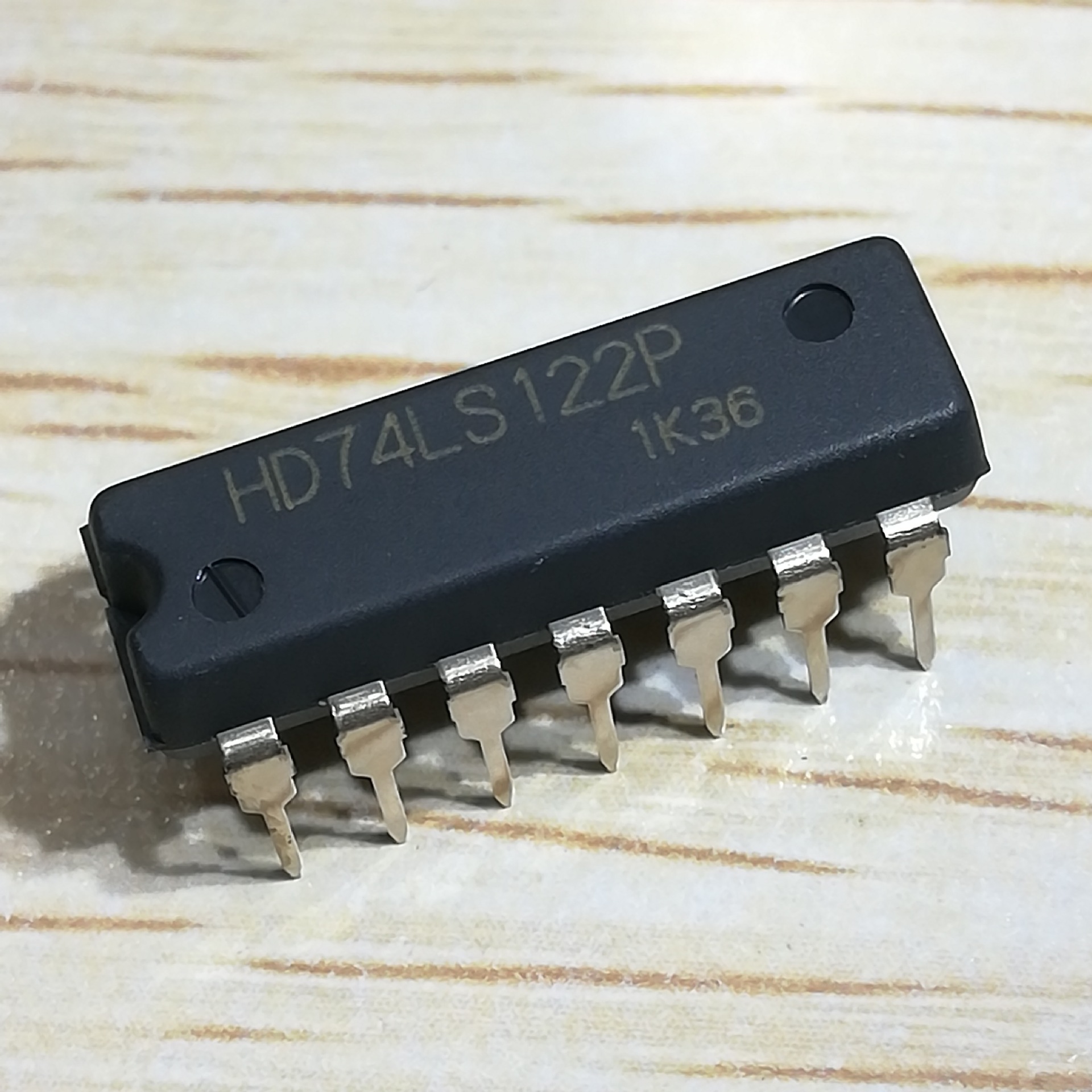 HD74LS122P 集成电路IC芯片电子元器件集成块直插DIP14