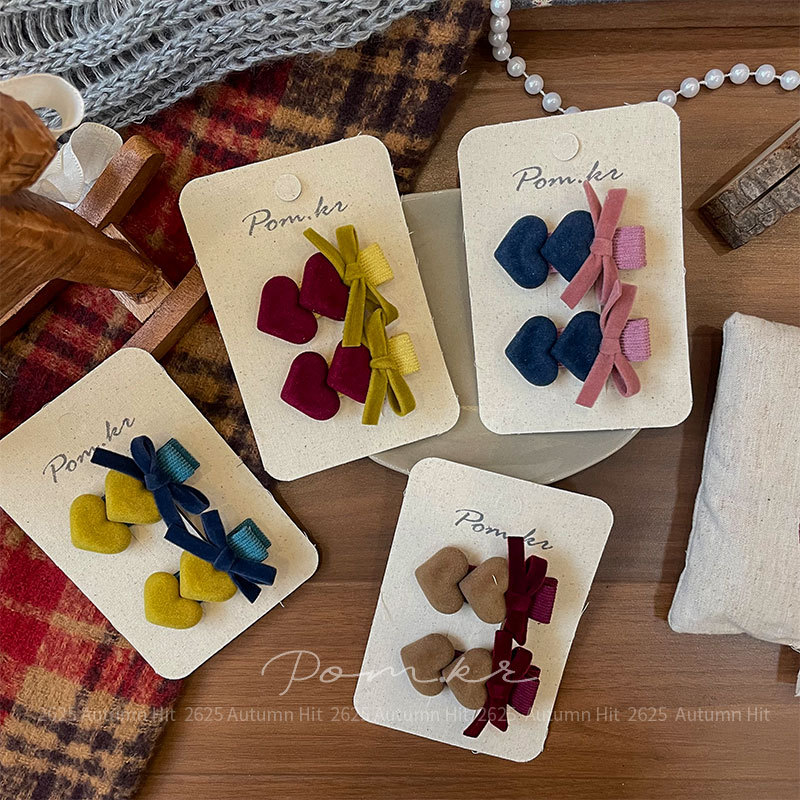 New Korean-style autumn and winter retro bow heart-shaped hair clip pairs, handcrafted children's side fringe bangs hair accessory, Pom.kr velvet heart-shaped bow hair clip, multi-color series, cute daily hairstyle for girls in autumn and winter details Picture