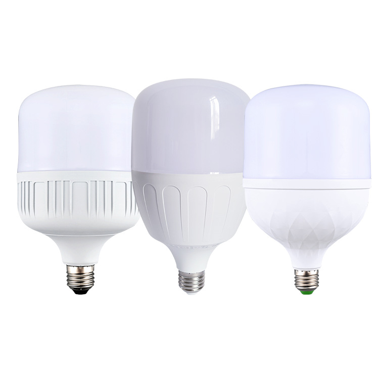 节能灯泡高亮摆摊批发节能灯家用高富帅led球泡灯e27螺口led灯泡白底实物图