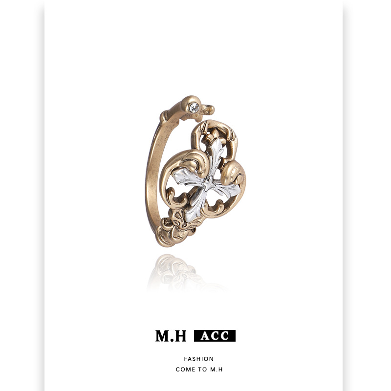 Iris key ring, a retro feminine charm, with a unique and original design sense, is an exquisite and versatile fashionable ring for the index finger