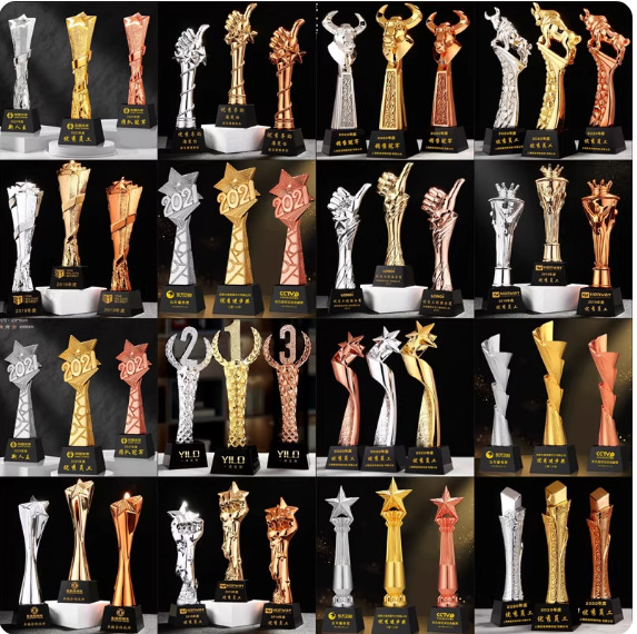 Wholesale of new gold, silver and copper thumb five-pointed star employee award crystal trophies from the Creative Resin Trophy Team Specification image