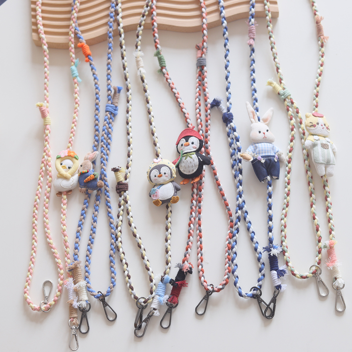 Forest-themed cute penguin animal keychain woven mobile phone lanyard, anti-loss diagonal adjustable mobile phone chain, ID card chain