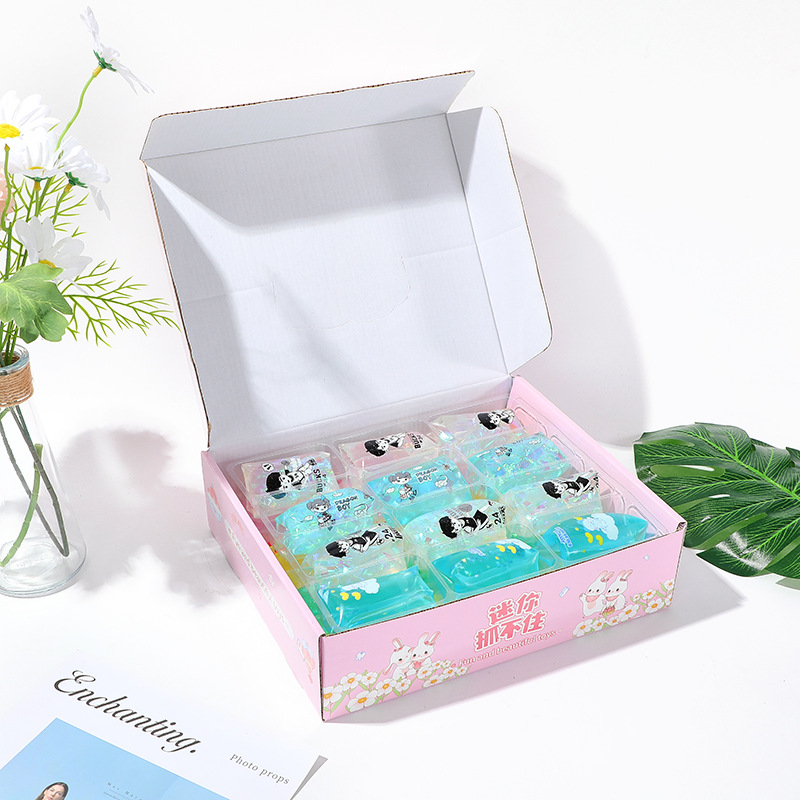 抓不住的水蛇创意整蛊恶搞人道具解压迷你运动员儿童玩具批发