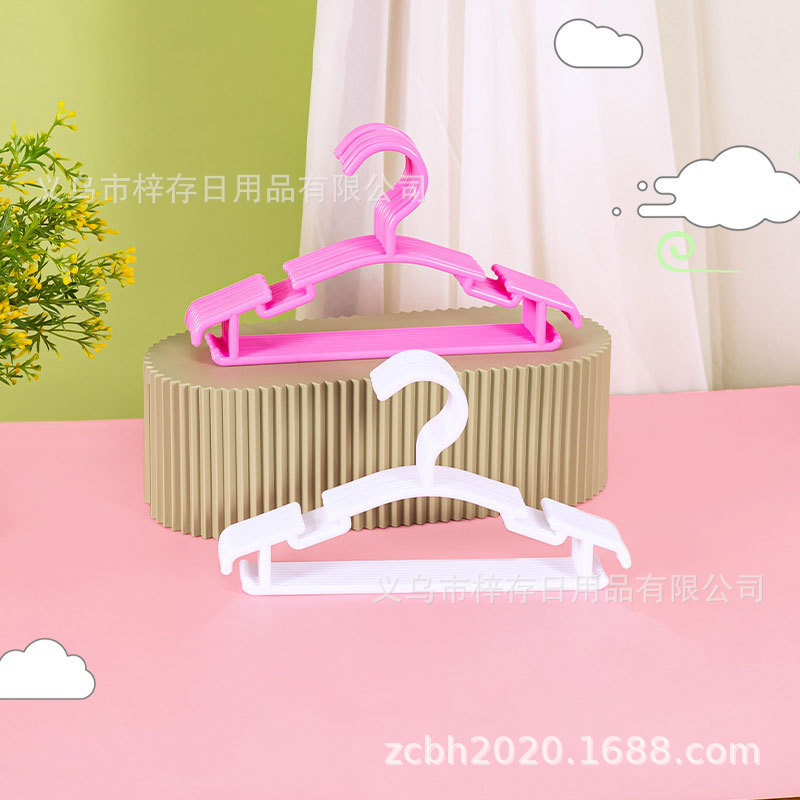 Children's hangers, baby hangers, shopping mall children's clothing store hangers, cute hangers, anti-slip and traceless hangers, clothes hangers Application Scenario