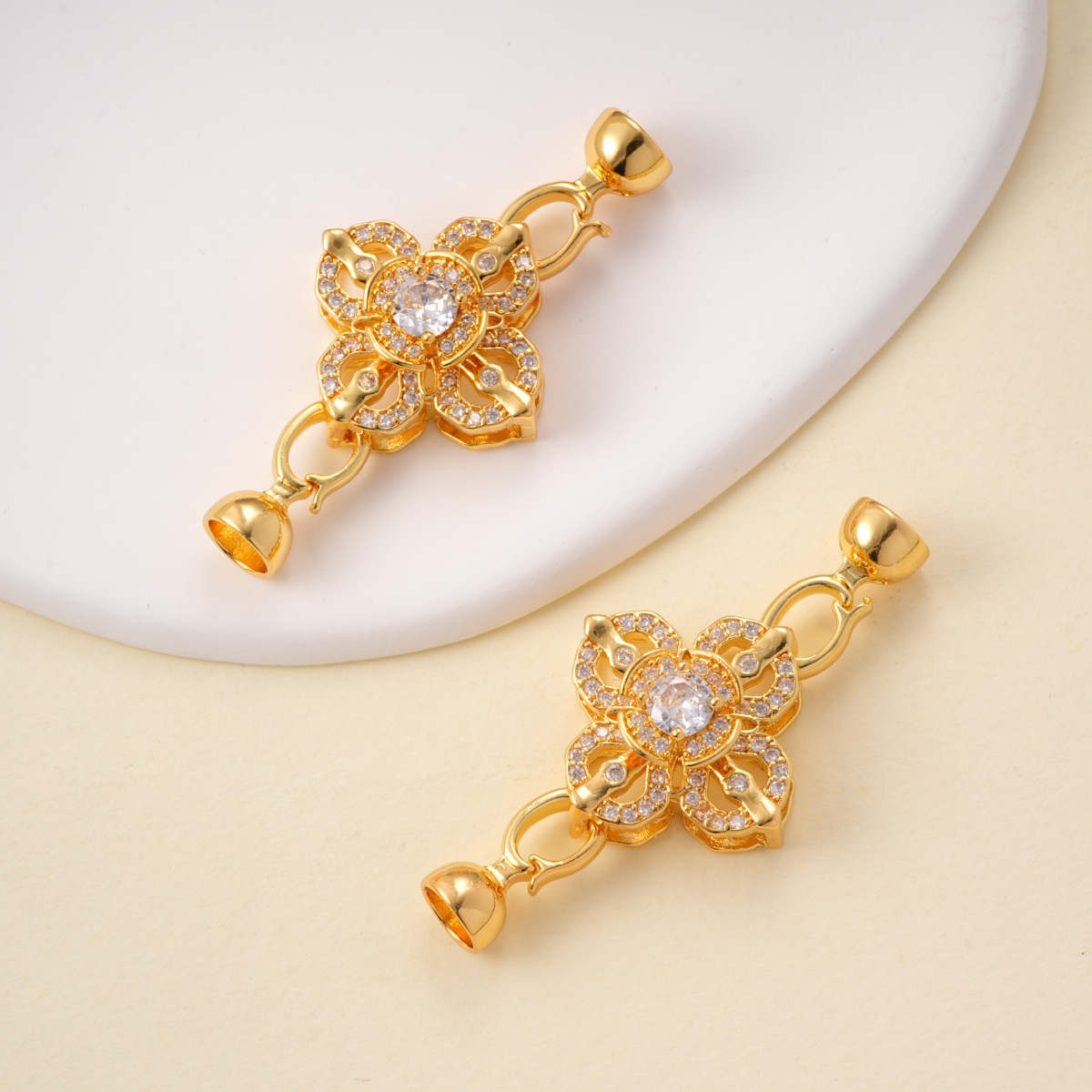 New 18k copper-plated real gold and zirconium-inlaid flower rotatable color retention high-end bracelet necklace clasp DIY accessory Specification image