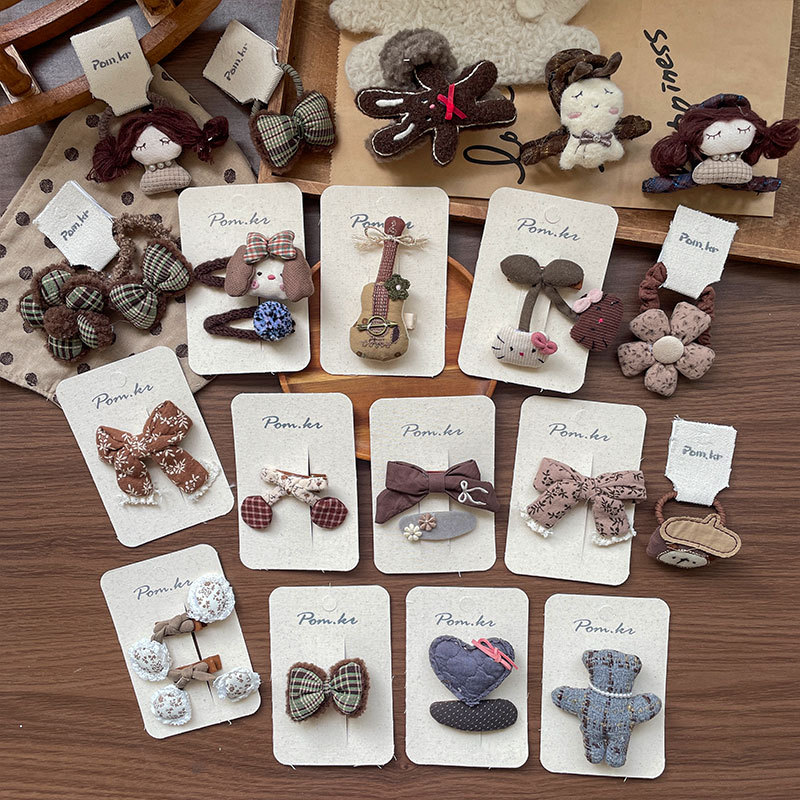 New Korean-style autumn and winter coffee-colored hair clips, fabric bow, handcrafted children's bangs clips, and back head claw hair accessories Specification image