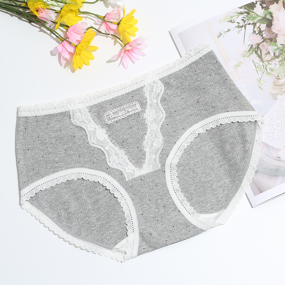Pure cotton white polka dot lace fringed women's plus-size underwear is breathable, comfortable and soft details Picture