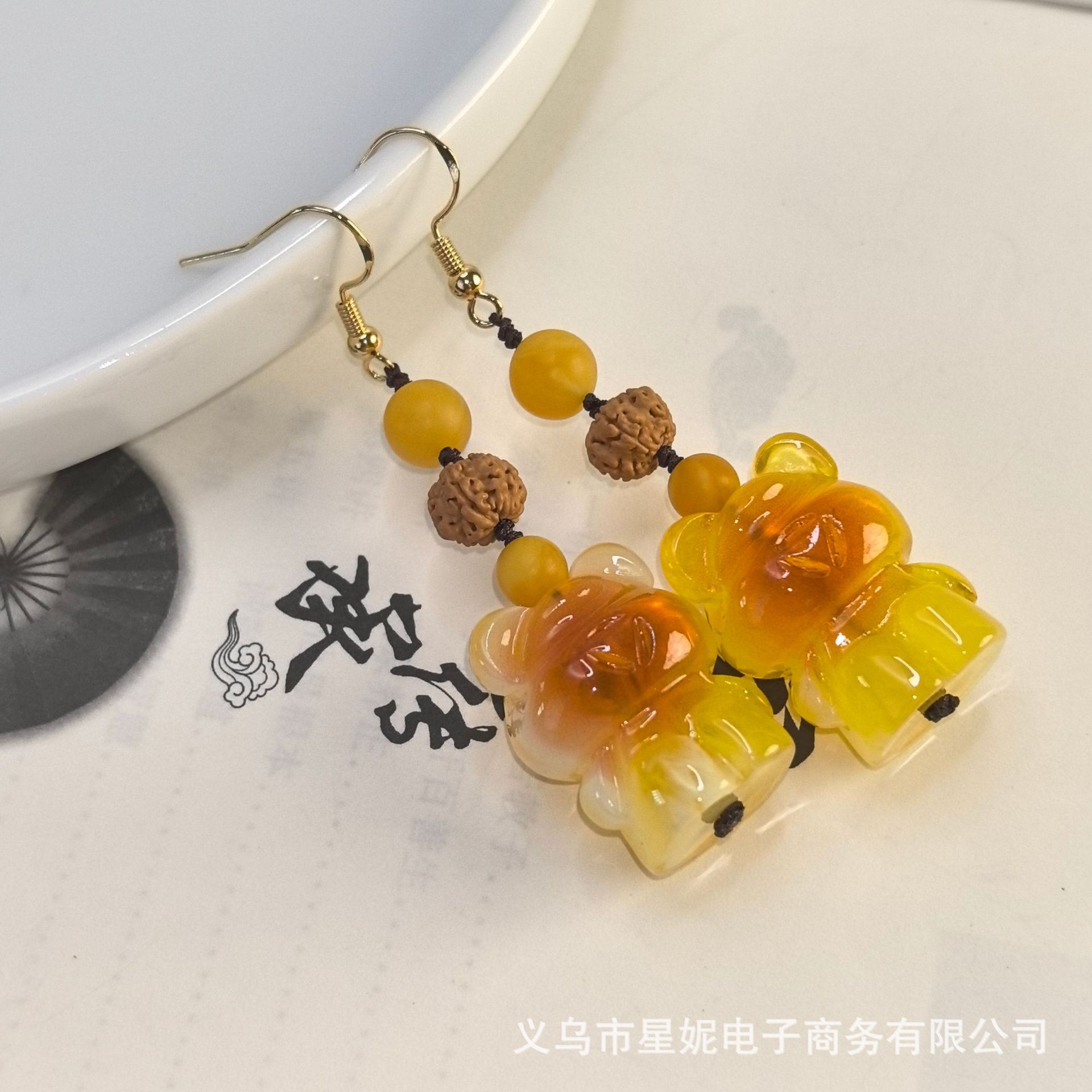 Wholesale of fashionable zircon earrings and earrings, simple and elegant earrings, women's versatile earrings and accessories details Picture