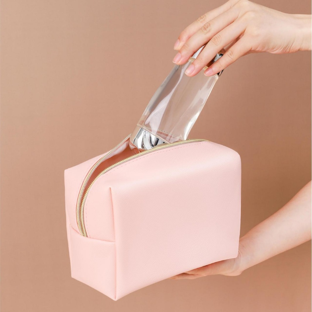 New PU square cosmetic bag, travel portable toiletry and storage bag, high-end waterproof women's octagonal cosmetic bag Application Scenario