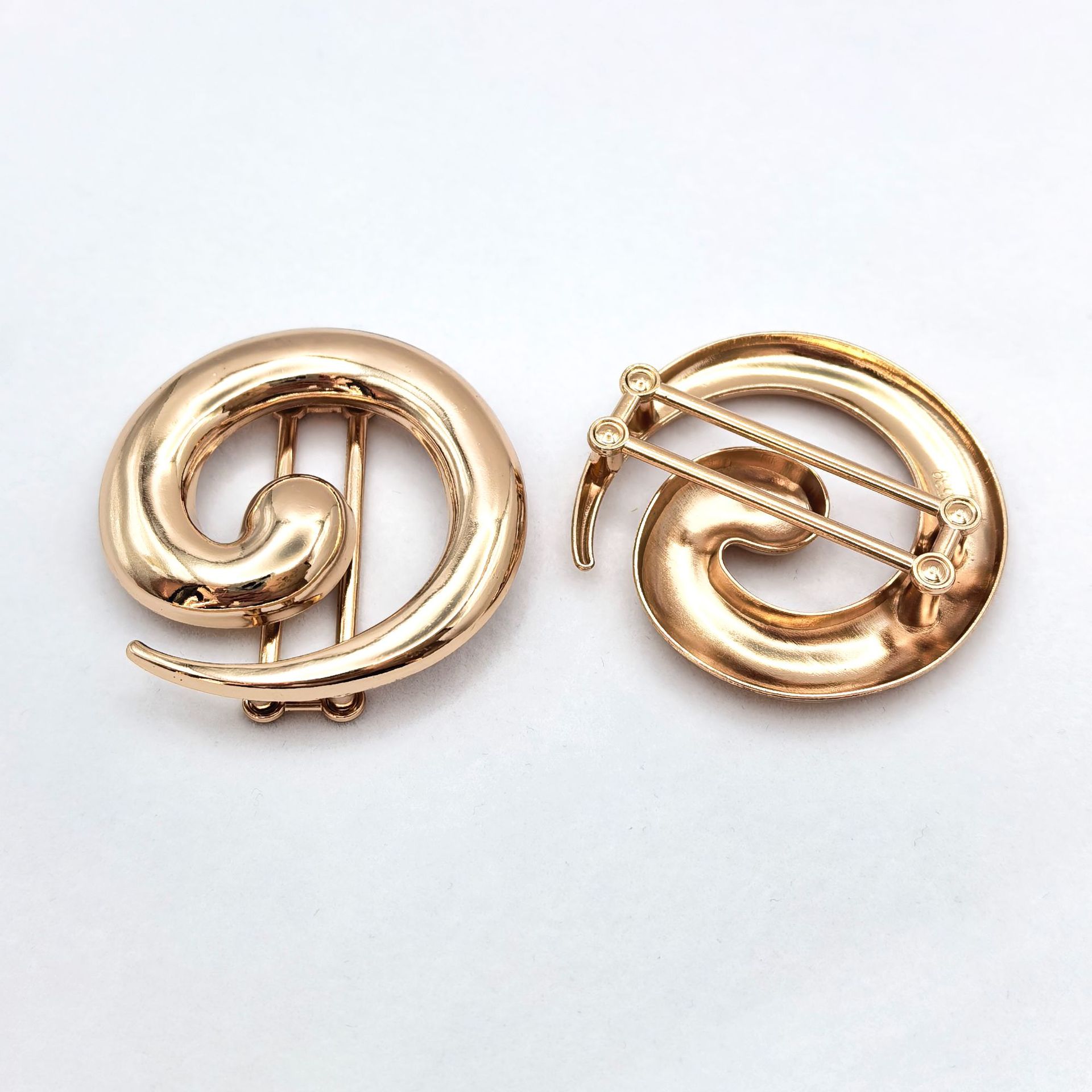 New alloy metal chest connection buckle, fashionable underwear swimsuit decorative button, irregular and irregular-shaped accessory button Specification image