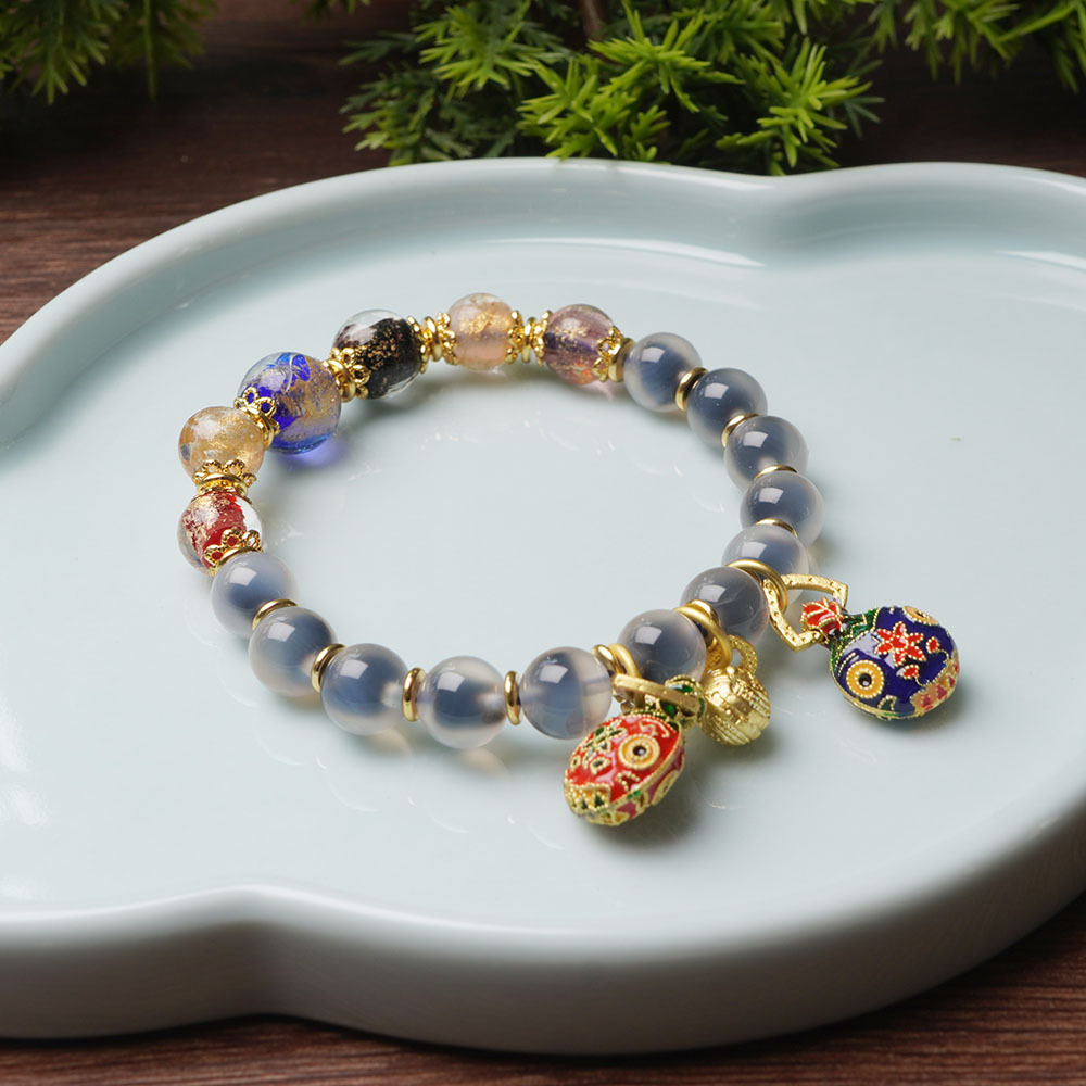 Natural sugar heart agate gold foil glass beaded bracelet for women, retro gold-devouting beast pendant, cultural play bracelet, accessories Specification image