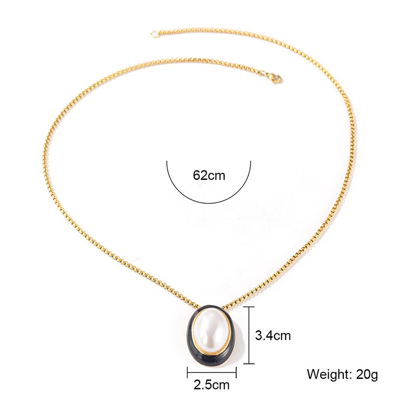 The new European and American French retro necklace with a high-end feel, the white mother-of-pearl necklace, the niche and light luxury collarbone chain, and the French fashion for women Application Scenario