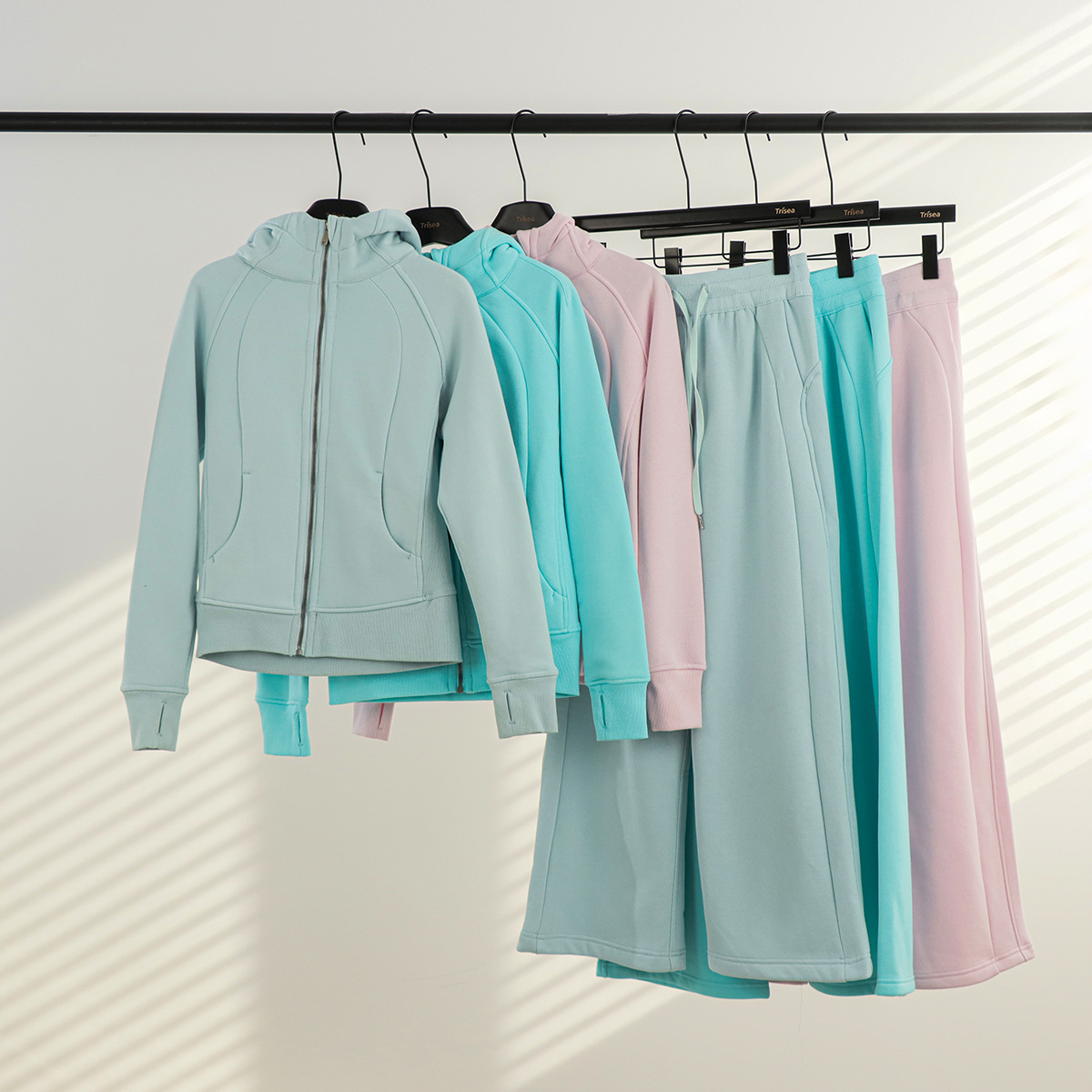 运动服装/运动服装男/运动服/足球运动上衣/重磅纯棉半高领女短袖产品图