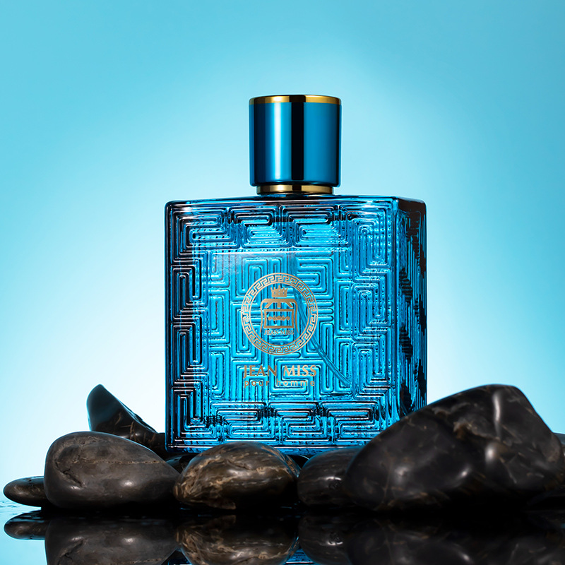 Wholesale of the popular cross-border supply of Yixiang Aishen men's perfume from a small city, featuring a long-lasting, light and fresh oceanic cologne Application Scenario