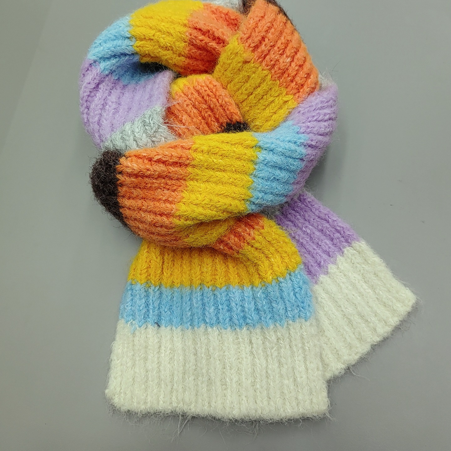 Korean retro seven-color patchwork knitted woolen scarf for women's autumn and winter couples, thickened, warm and versatile, trendy scarf