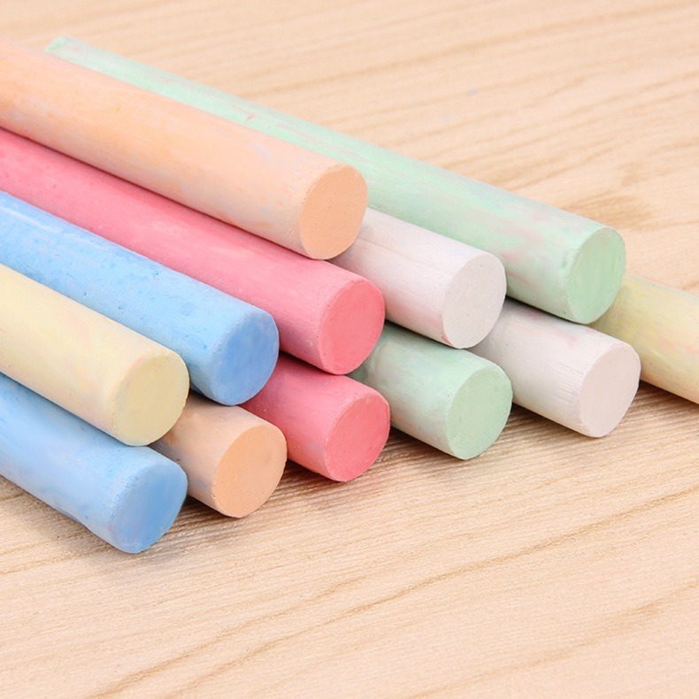 100 pieces of colored dust-free chalk, teachers' writing tools, white chalk, black and green board accessories, office and teaching supplies Application Scenario
