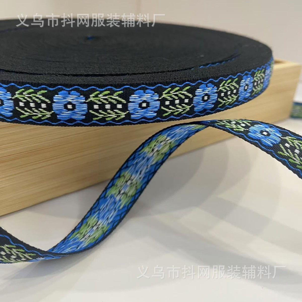 Wholesale of 1.0-1.4cm ethnic-style jacquard embroidery webbing, bow hair accessory packaging tape, performance costume accessories details Picture