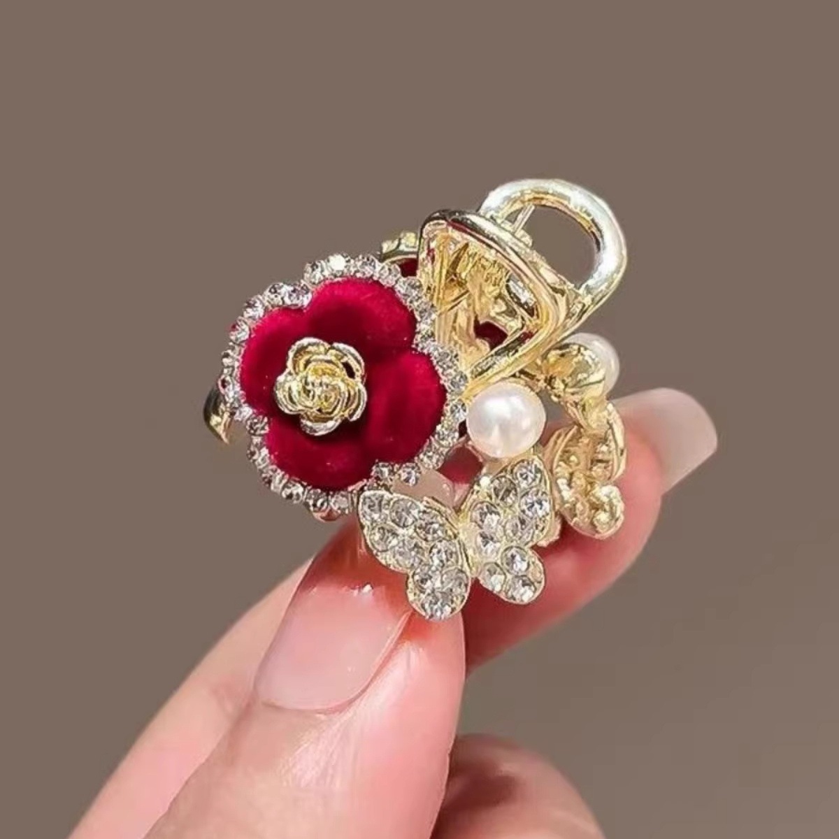 Velvet red flower grappling clips, small princess hair clips, broken hair clips, sweet and cute metal bangs clips, side clips Specification image