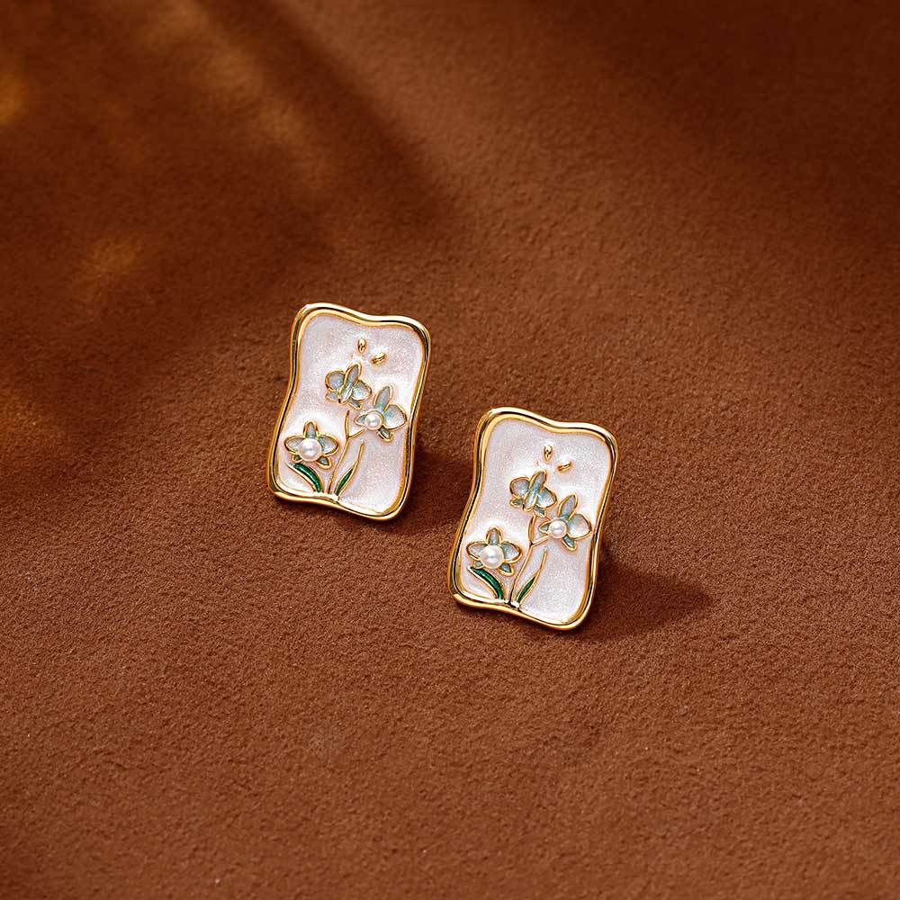 Hyacinth Monet Garden Oil Painting Style enamel earrings, women's flower stud earrings, original design, retro Hong Kong style earrings