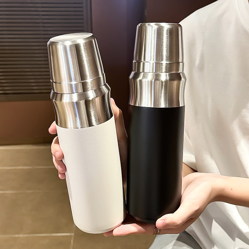 热水瓶/保温壶/保温瓶/保温杯儿童斜跨可爱/保温杯产品图