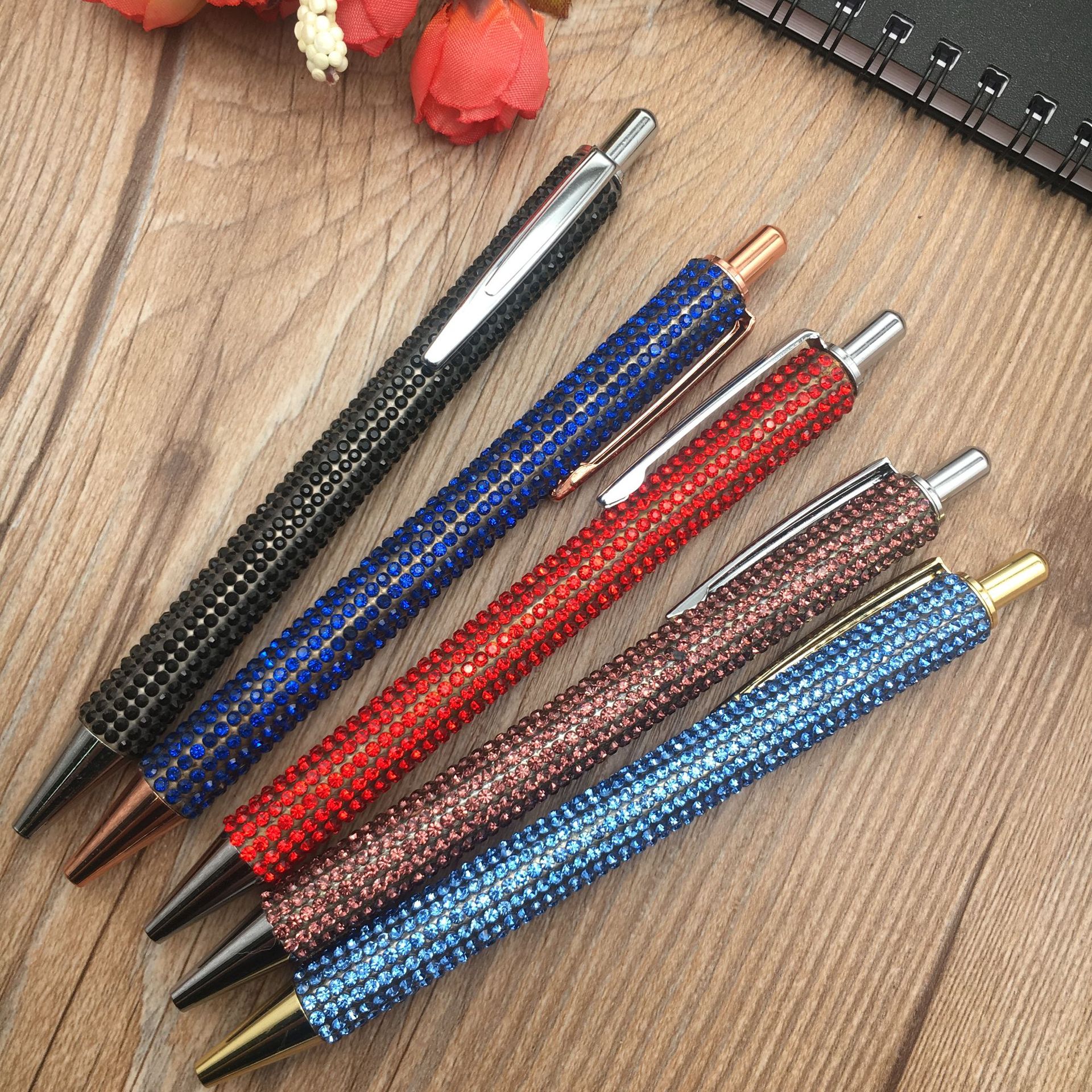 Metal core press diamond pens, ballpoint pens, multi-color copper metal pens, crystal pens, water diamond pens are in stock and available for wholesale Item Picture