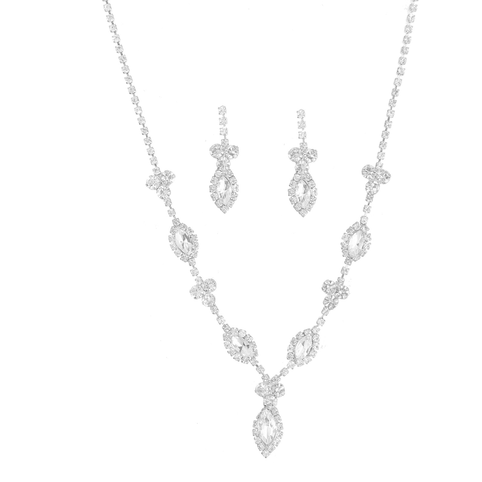 Wholesale of cross-border accessories from Europe and America, including diamond-encrusted rhombus pendants, necklaces, earrings, sets, fashionable banquet bridal gowns, jewelry and accessories Application Scenario