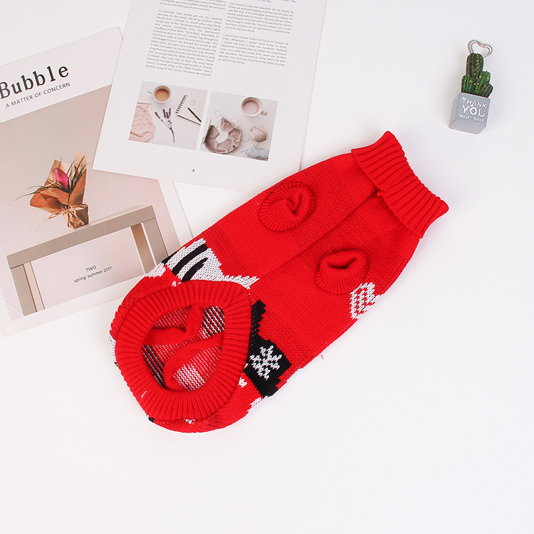 Factory direct sales of pet clothes for autumn and winter, Chihuahua and dog sweaters, British fashion and cool cat and dog clothing