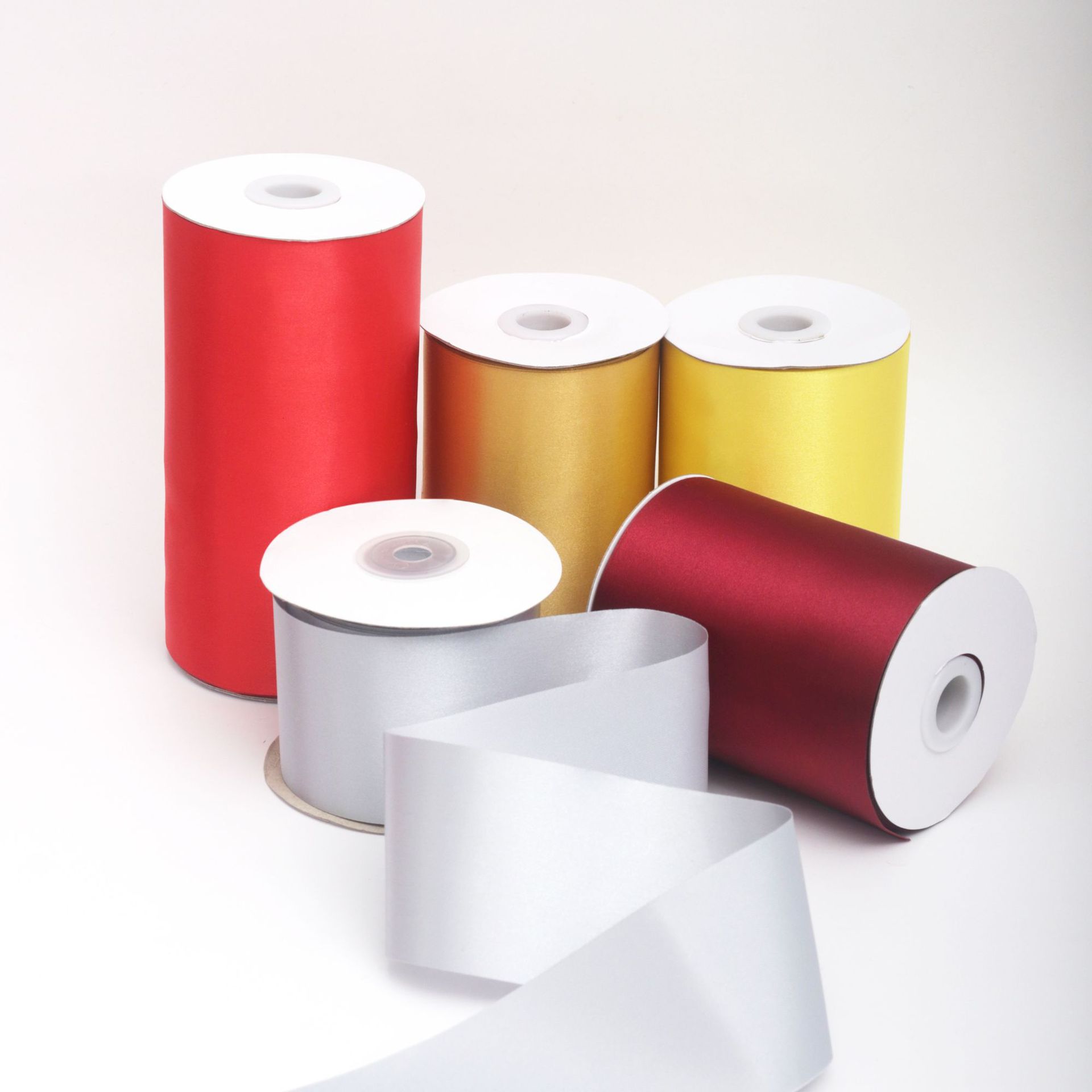 Trimmed ribbon, thickened and densified color, flower cake, bow, gift box, decorative edge, woven ribbon, and colorful ribbon Application Scenario
