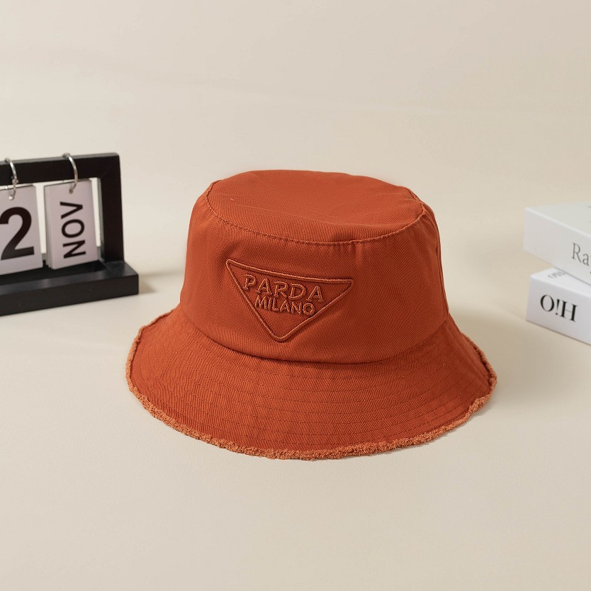 Fisherman hats are available for traveling, outings and sightseeing. They come in various styles and sizes, can be printed with logos, have wide brims and are breathable Application Scenario