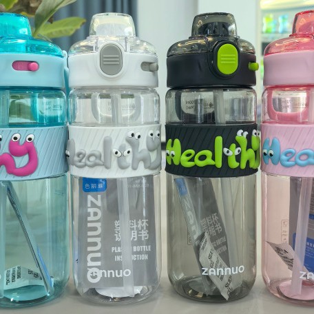 This is a popular online celebrity with a high level of appearance, featuring a contrasting color scheme, a bouncy lid, a straw cup, a summer student outdoor sports water cup, and a portable handle details Picture