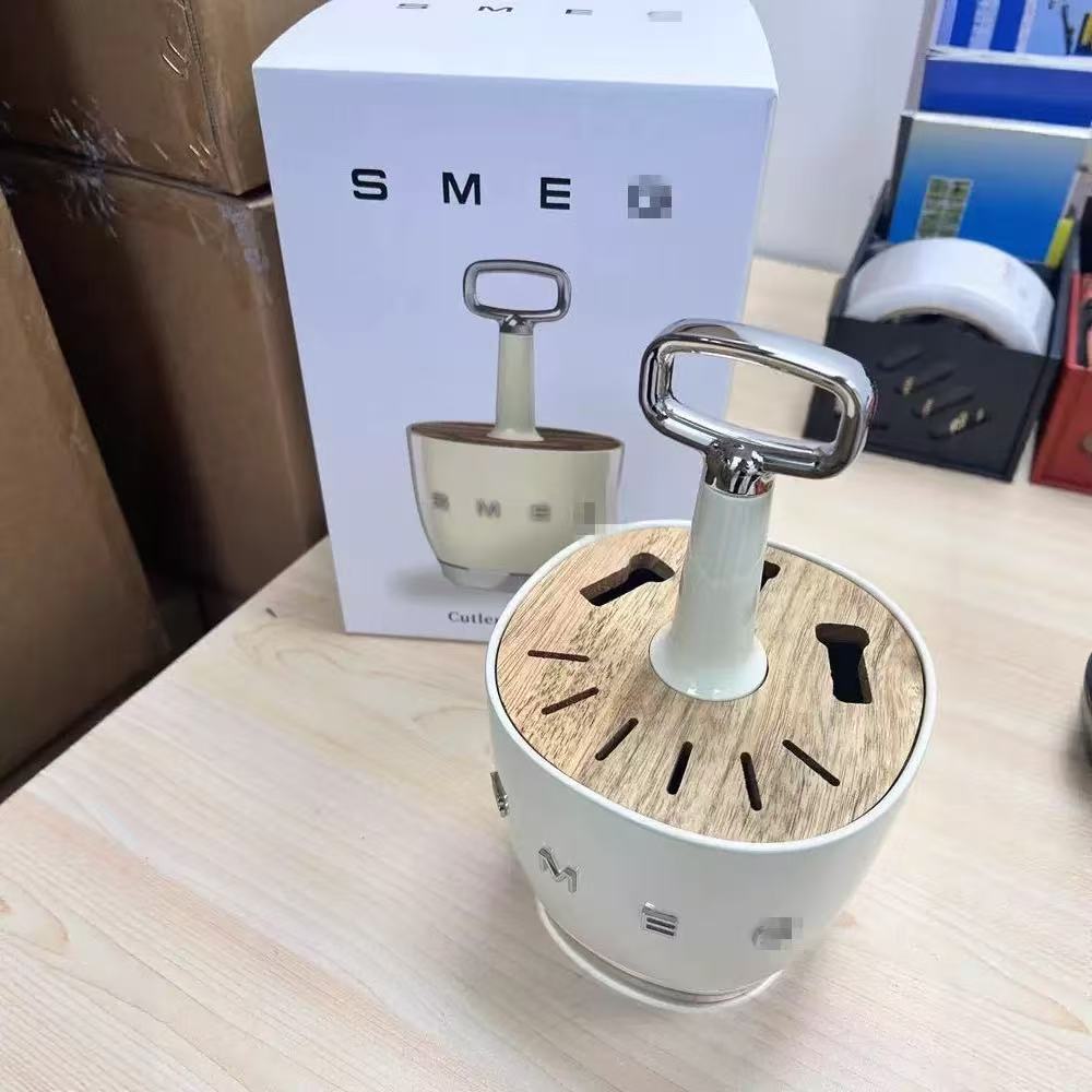 Smeg 5-color foreign trade household SMEG tableware stand base knife fork spoon retro Western tableware storage tableware Application Scenario