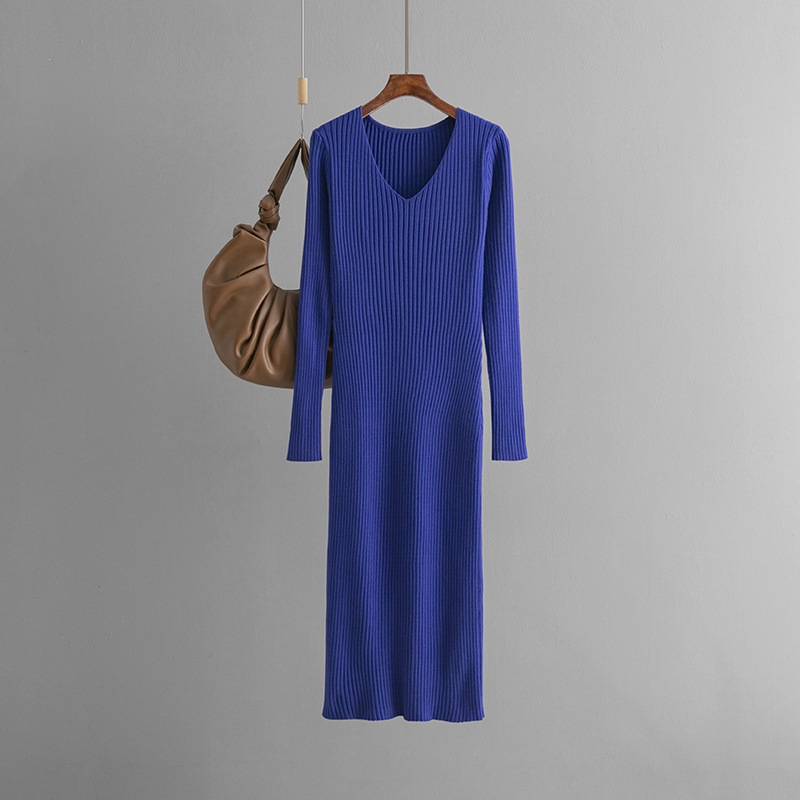 V-neck knitted dress for women in autumn and winter: straight-cut, slimming, long-sleeved, ripped, slit, knee-length sweater dress Specification drawing