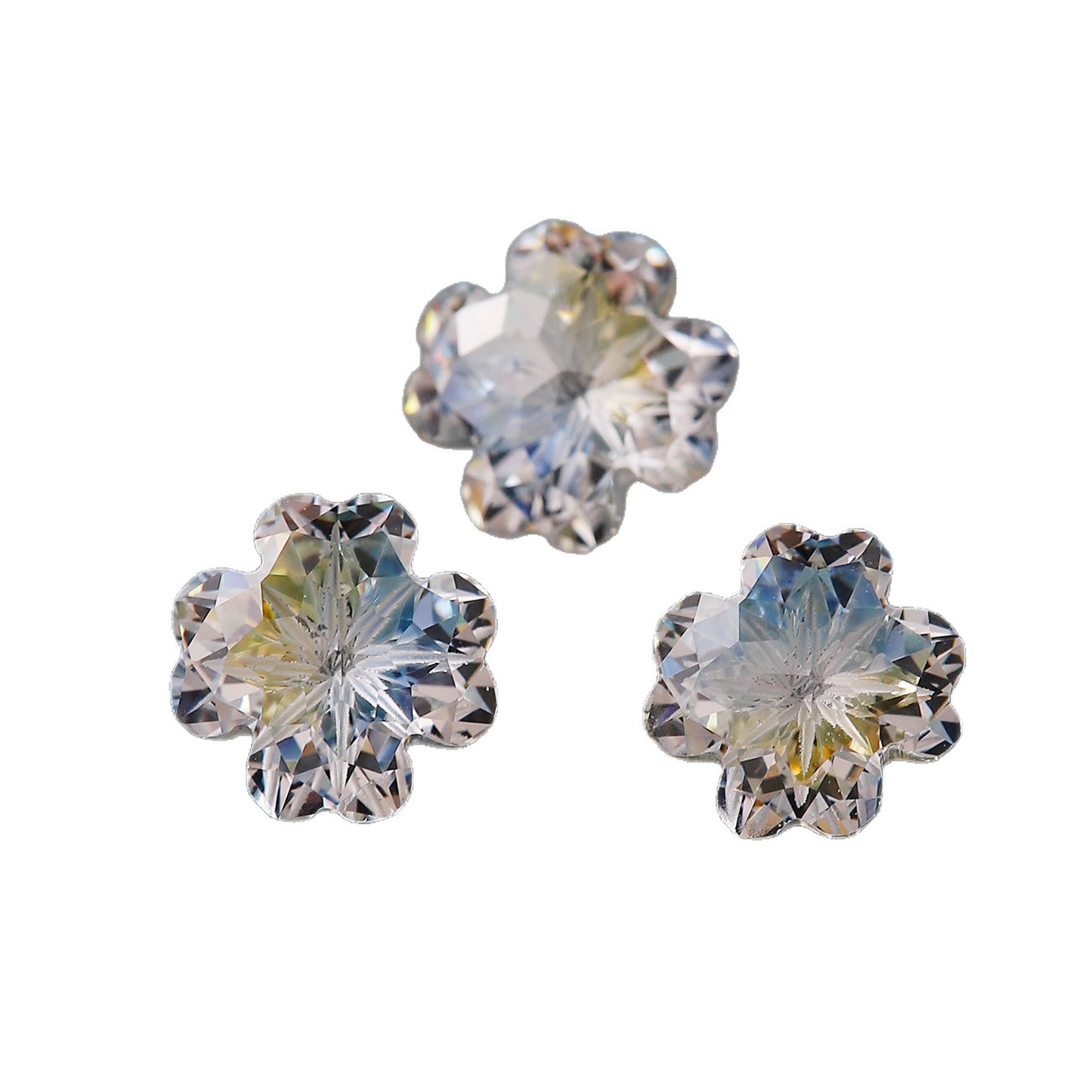 Lucky Sugar Heart 5A Four-leaf Clover Bare Stone Irider Gradient Zircon Ring Face Nail Drill Bestseller. For more information, please inquire Item Picture