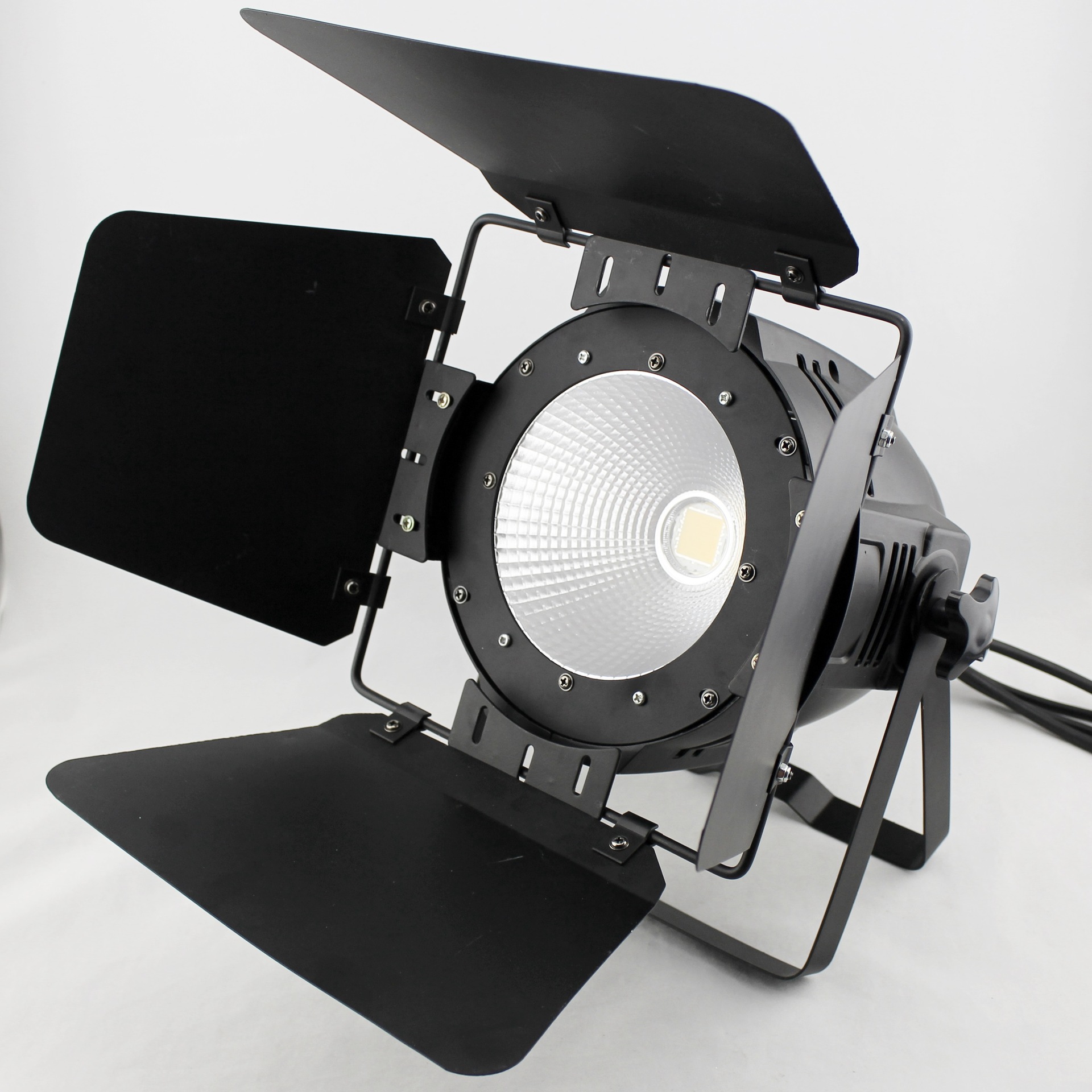 2025 New model 100WCOB face light, 200W audience light, bar, large wedding, music festival event fill light, led veil light, stage lighting equipment manufacturer wholesale Specification drawing