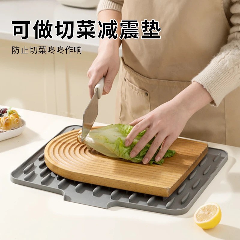 Silicone water-draining pad for countertop slope, kitchen heat-resistant and heat-insulating pot pad, thickened countertop pad, anti-slip cutting board fixing pad Specification image