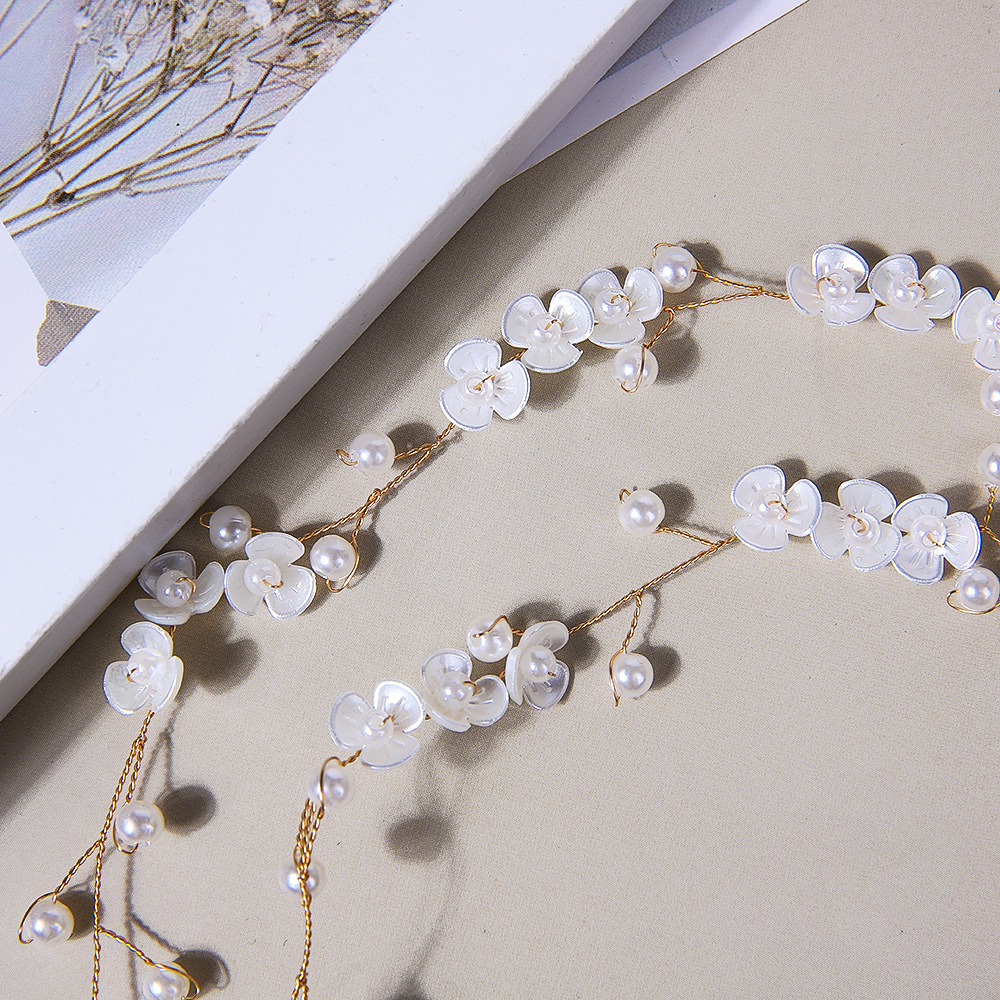 Bride's headwear, wedding accessories, hand-woven pearl hair accessories, clothing accessories, hat accessories, headwear accessories Specification image