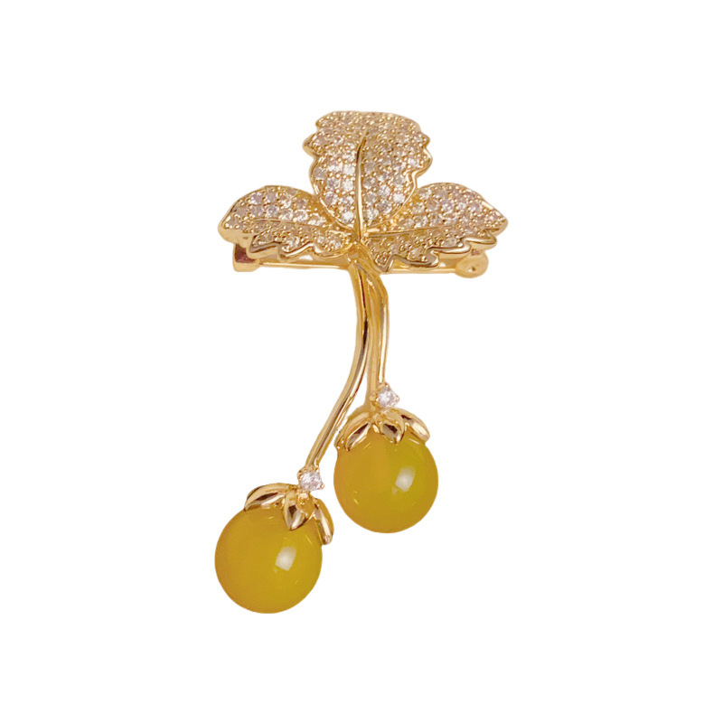 French-style exquisite, fashionable and retro brooch, slightly inlaid with zirconium leaves and yellow agate tassels, unique and distinctive design sense Item Picture