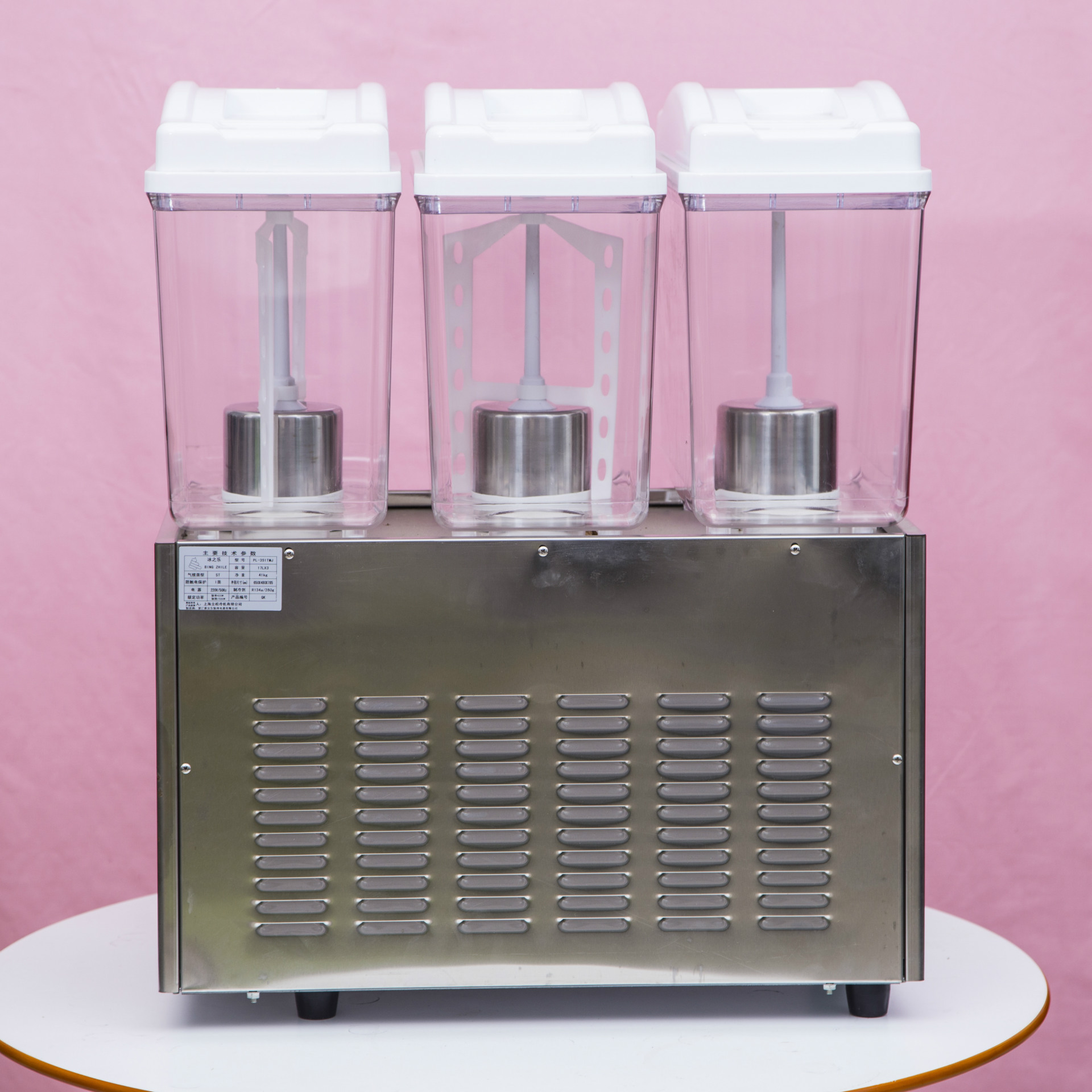 Commercial juicer PL-351TM three-cylinder cold and hot dual-purpose cold and hot drink juicer Application Scenario