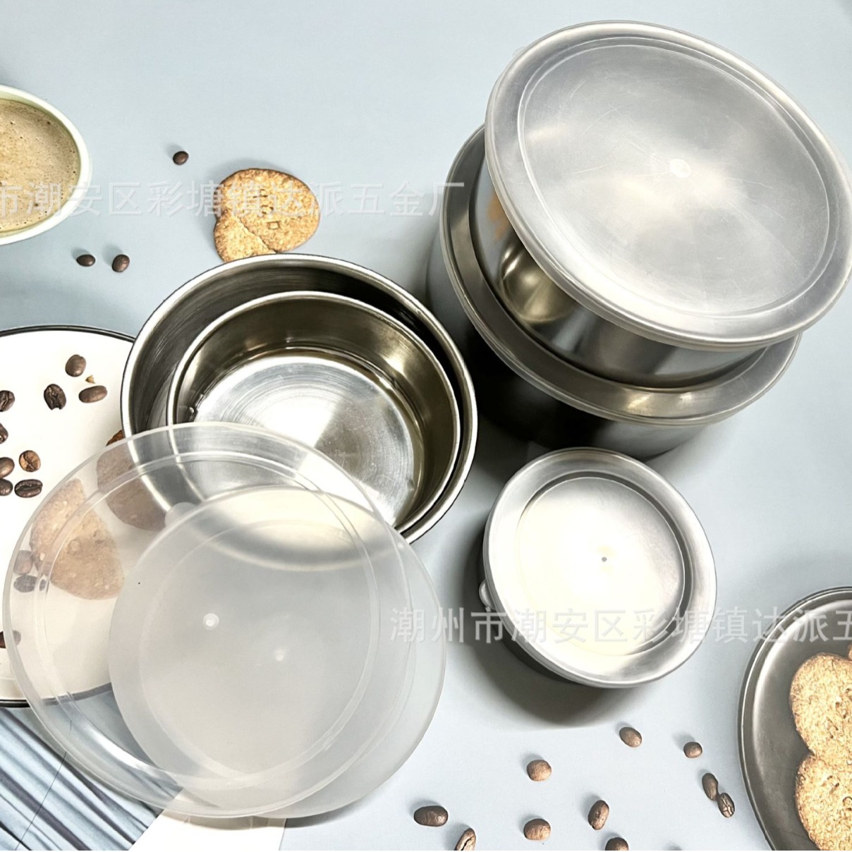 Manufacturer wholesale stainless steel food storage box five-piece set, round sealed refrigerator storage box, household covered snack box Specification image