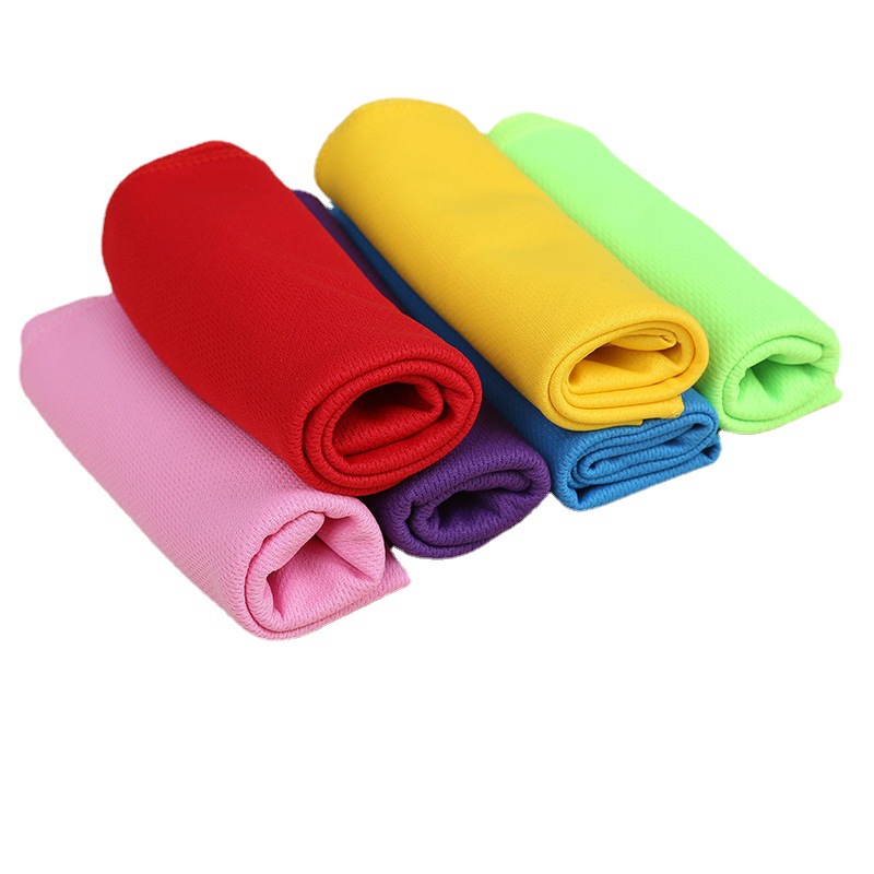 One-piece delivery of Korean magic single-color cool towels for summer sports and heatstroke prevention. Wholesale of single-color all-polyester cold silk ice towels from street stalls Item Picture
