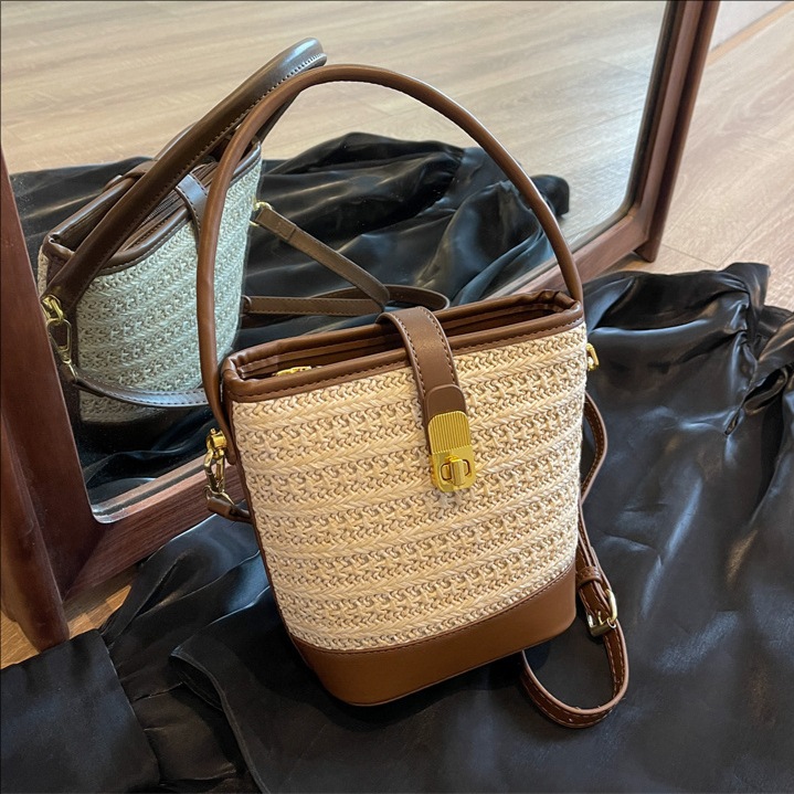 Cross-Border Straw Weaving Bags, Handbags, Fashionable Straw Weaving Bags, Women's Bags, Trendy And Retro Bucket Bags, Versatile Single-Shoulder Crossbody Bags, Woven Bags, Handcrafted Straw Weaving Bags