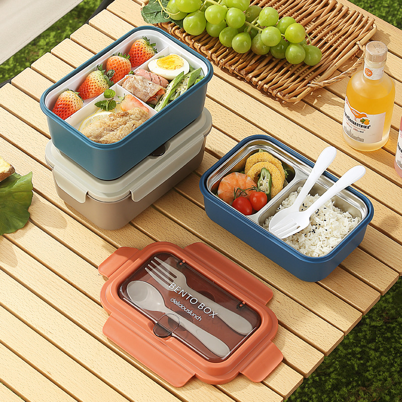 Nordic-style PP light food lunch box, 304 stainless steel compartments lunch box with forks and spoons, convenient and microwave safe lunch box Application Scenario