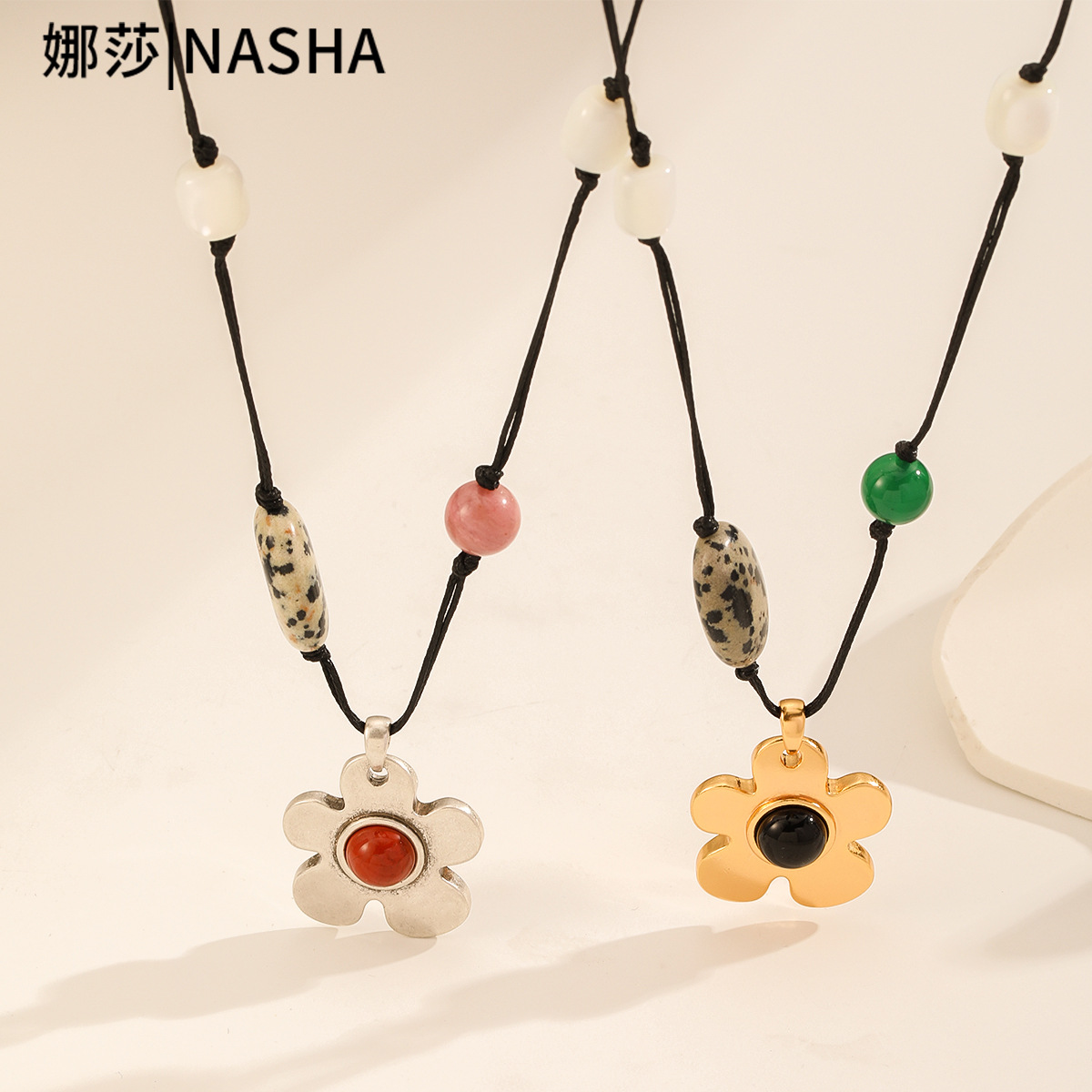 Nasha Ethnic style wax rope spotted stone flower pendant necklace design sense, niche collarbone chain, fashionable and versatile necklace