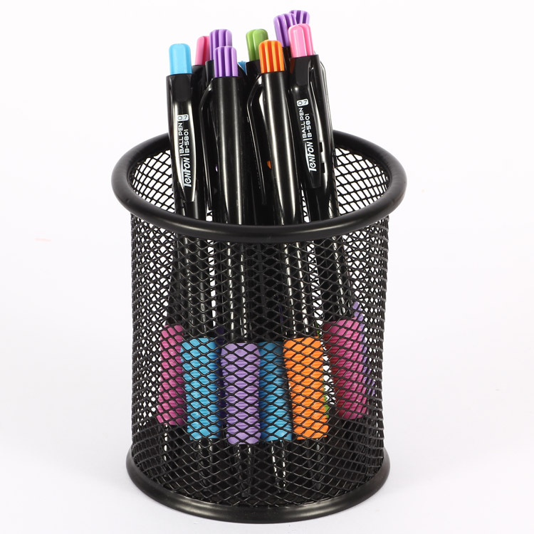 Factory direct supply of black ballpoint pen 5801, simple side-jumping office advertising gift pen, plastic ballpoint pen details Picture