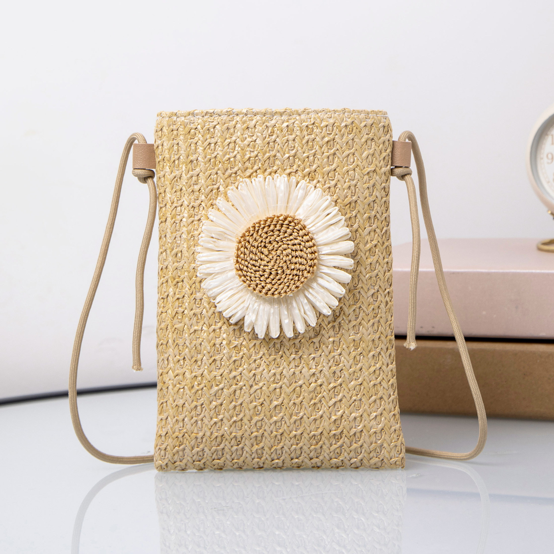 Cross-Border Straw Weaving Bag, Straw Weaving Fashionable Small Bag, Women's Summer New Stylish Casual Bag, Woven Single-Shoulder Crossbody Bag, Handbag, Hand-Held Bag, Handcrafted Straw Weaving Bag