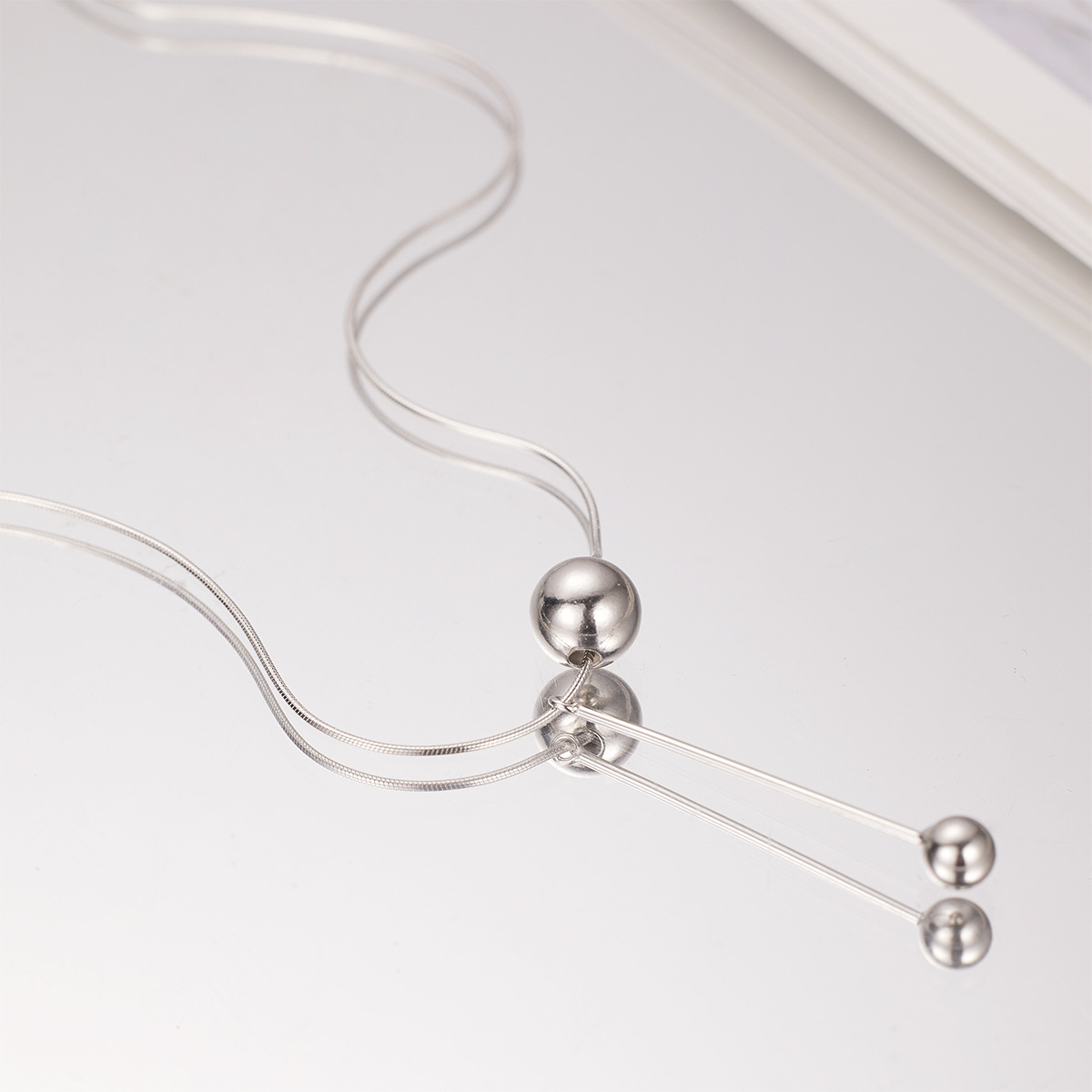 925 sterling silver round ball necklace, a niche design, light luxury and cold style, ins women's summer collarbone chain, a high-end and simple accessory details Picture